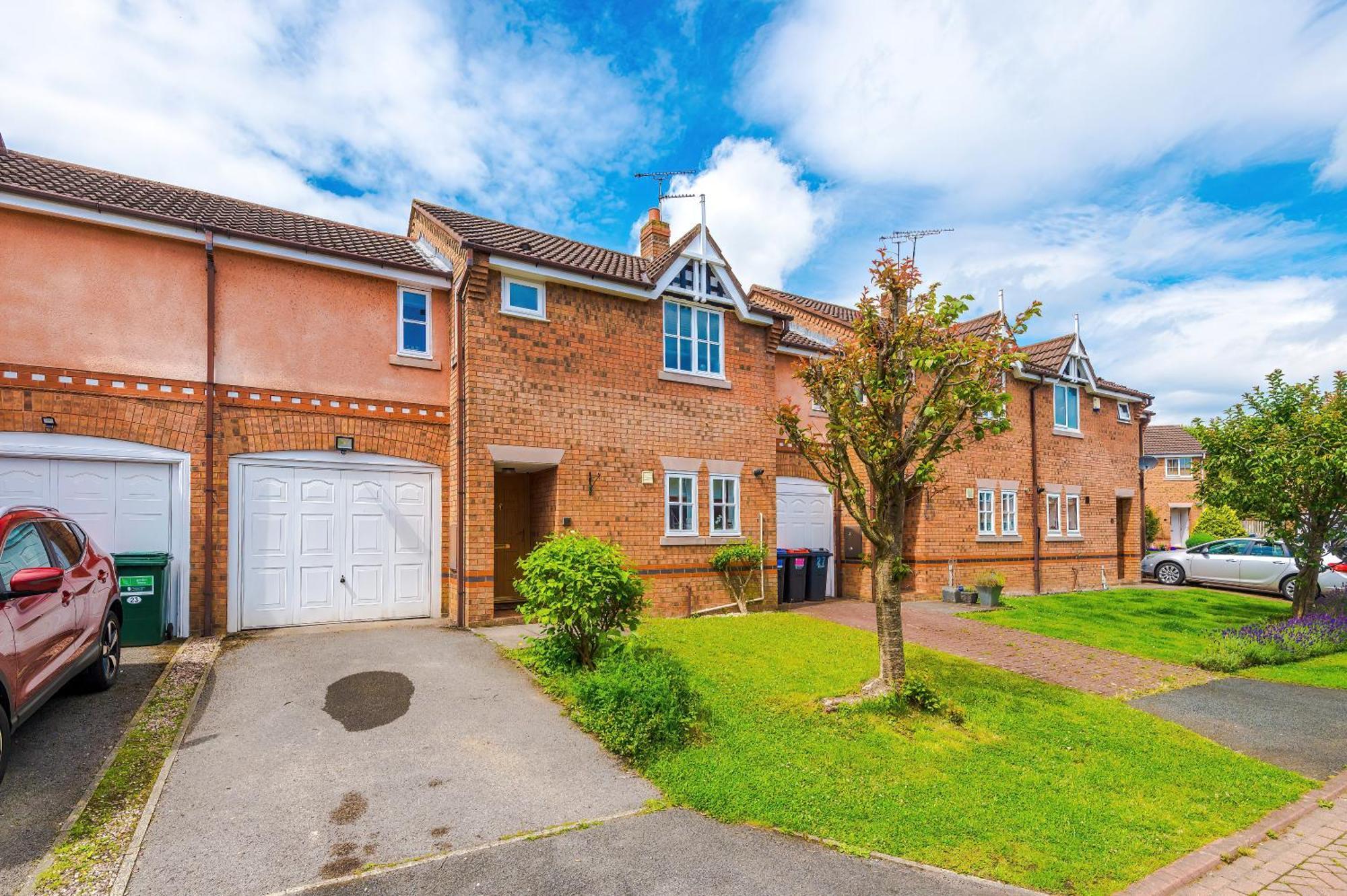 New! Stunning 3-Bed Home In Chester By 53 Degrees Property, Ideal For Groups, Free Parking! Esterno foto